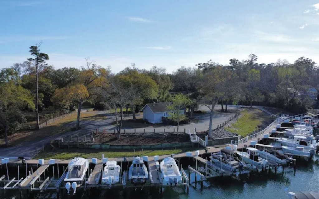 30′ Boat Slip, Anchors Bend Marina