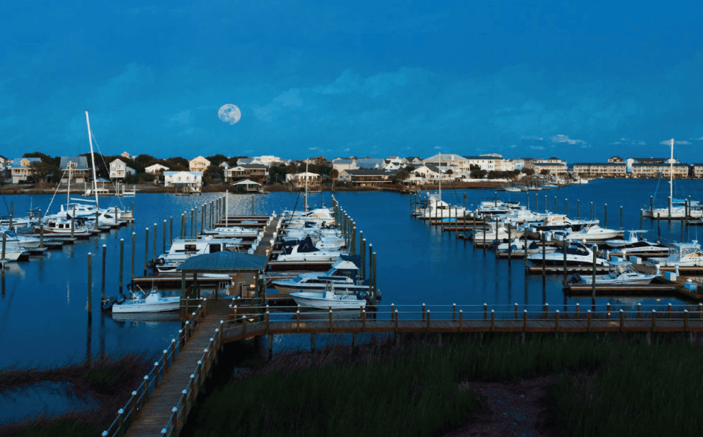 45′ boat slip at Harbour Point Yacht Club