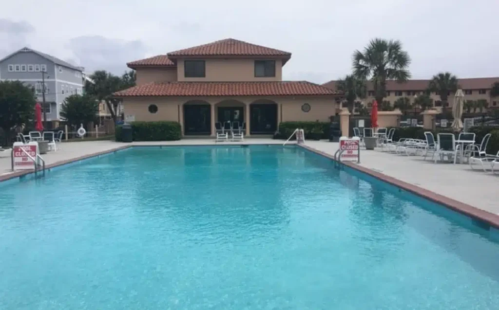 35′ boat slip at Waterfronte Villas & Yacht Club