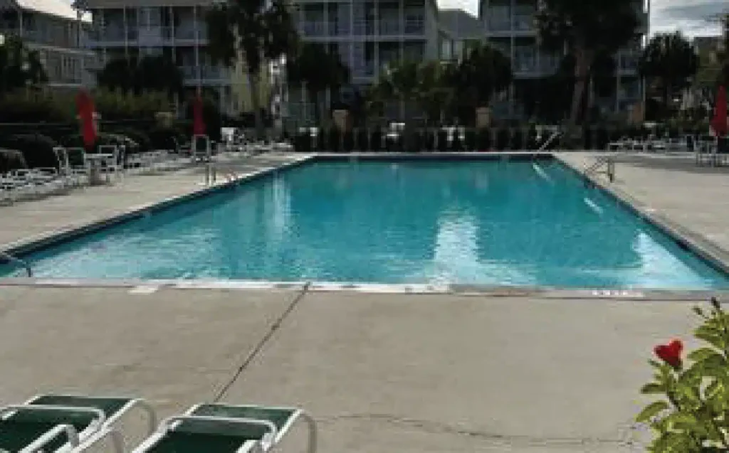 40′ boat slip at Waterfronte Villas & Yacht Club