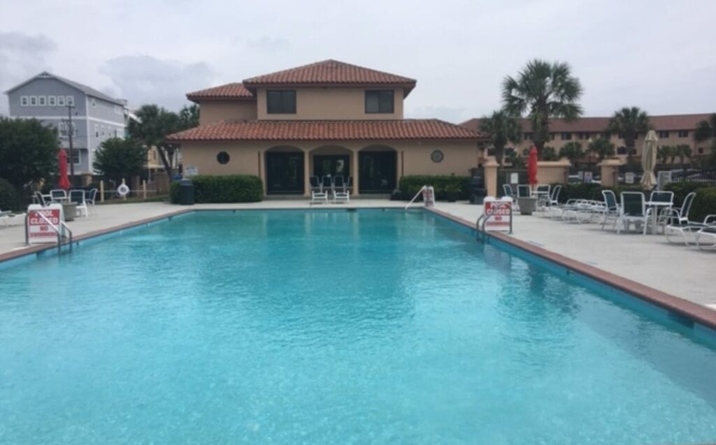20′ boat slip at Waterfronte Villas & Yacht Club