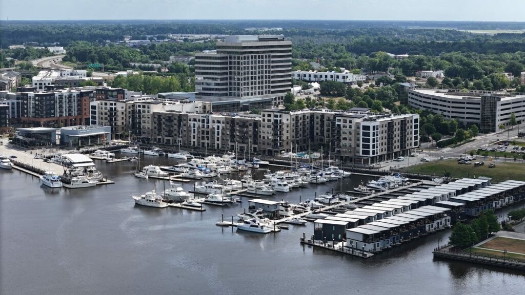60′ T-Head Slip, Port City Marina