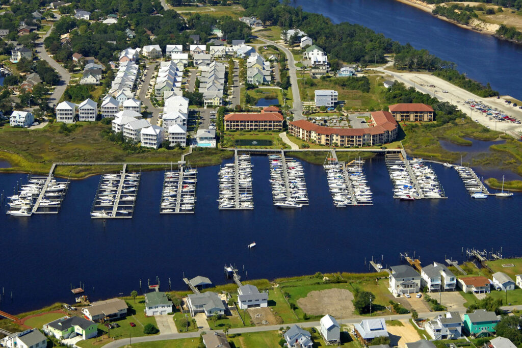 Waterfronte Villas & Yacht Club
